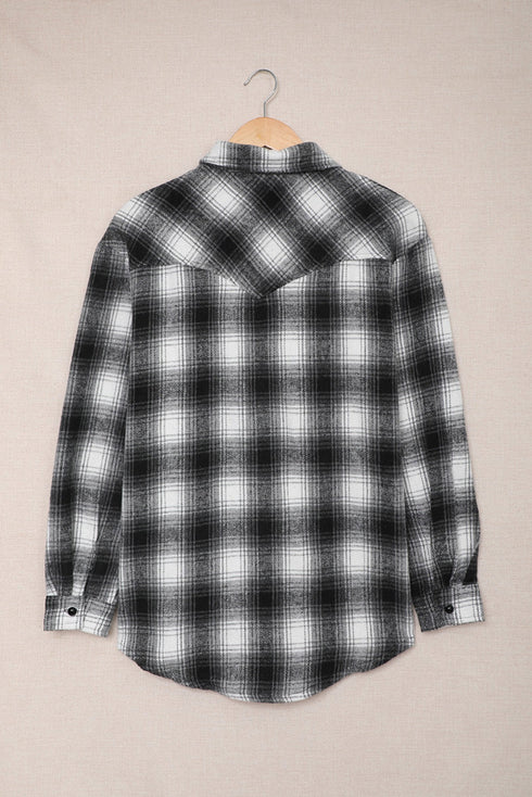 Buttons Pocketed Plaid Shacket